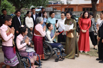 Vietnamese Party Secretary General’s Spouse Visits Lao Women with Disability Association